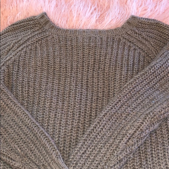 American Eagle Taupe Sweater - Picture 2 of 6
